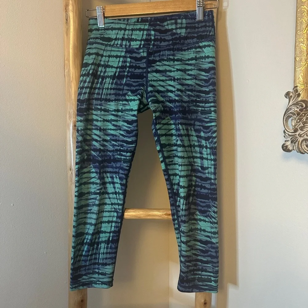 ATHLETA GIRL PRINTED CHIT CHAT CAPRI LEGGING XL 14